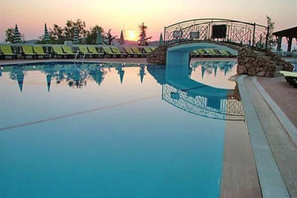 Royal Park Artemisia Club Hotel โอลลุนเดนิซ ภายนอก รูปภาพ
